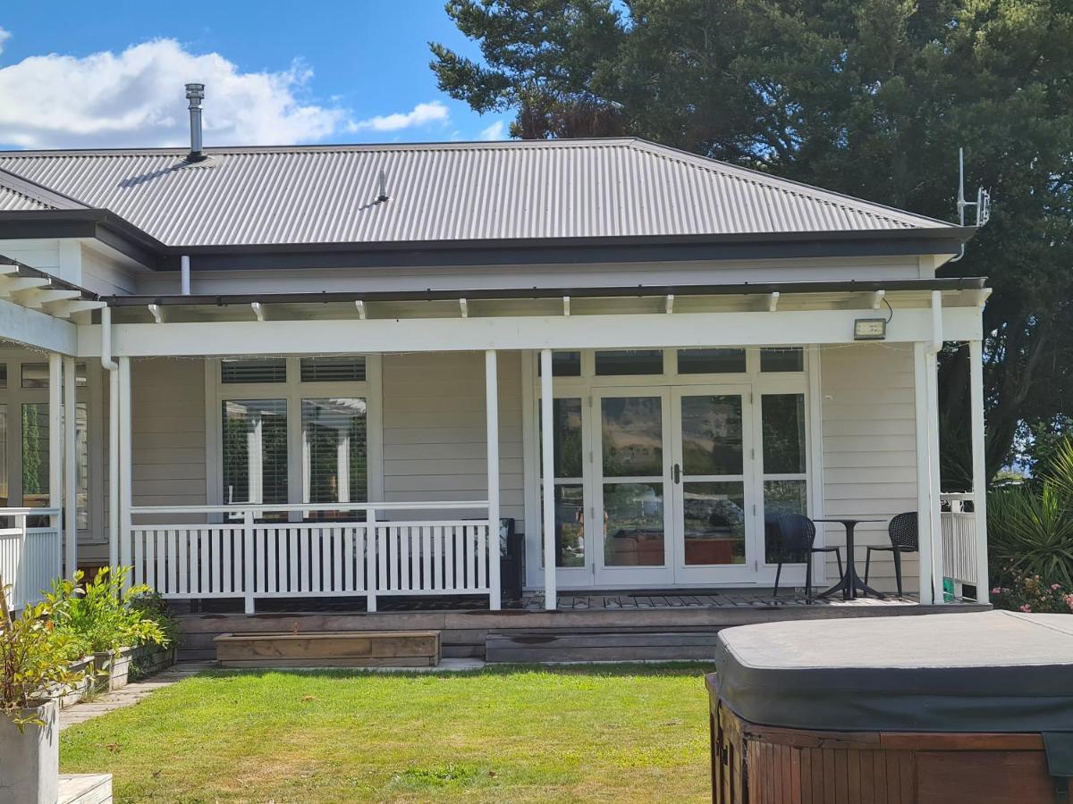 Okauia House, Matamata Hotel Bagian luar foto
